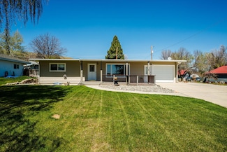 8 Park Ln, Buffalo, WY 82834