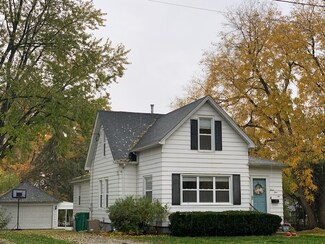 316 Home St, Sycamore, IL 60178