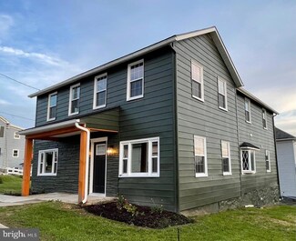 57 Washington St, Frostburg, MD 21532