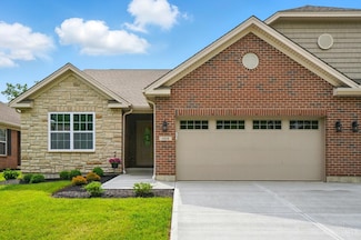 1018 Horseshoe Falls Dr, Lebanon, OH 45036