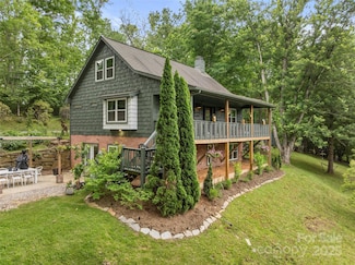 218 Hamlet Dr, Burnsville, NC 28714