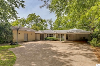 609 Lakeshore Dr, Monroe, LA 71203