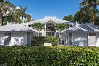 231 2nd Ave S Unit 102, Naples, FL 34102