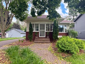2268 E Charles St, North Saint Paul, MN 55109