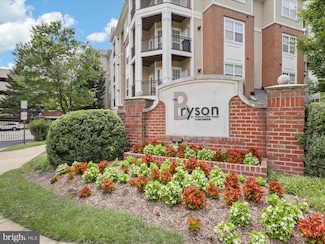 12945 Centre Park Cir Unit 310, Herndon, VA 20171