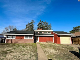 231 Edgeford Dr, Pratt, KS 67124