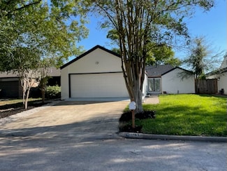 1383 Beaujolais Ln, Houston, TX 77077