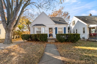 2612 Grindley Park St, Dearborn, MI 48124