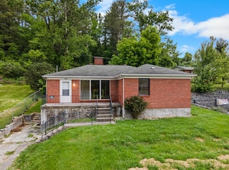 1353 Fincastle Turnpike, Tazewell, VA 24651