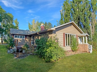 1421 14th St SW, Sidney, MT 59270