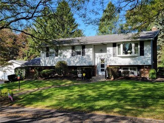 1616 Russett Rd, Orefield, PA 18069