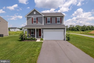 1478 Falcon Ln, Chambersburg, PA 17202