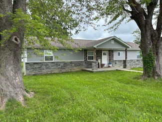 10009 Elm St, Laurel, IN 47024