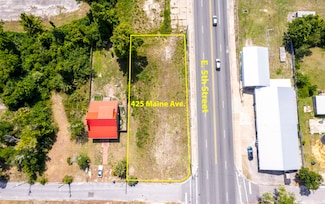 425 Maine Ave, Panama City, FL 32401