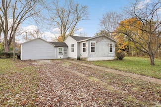 20066 Sarah St, South Bend, IN 46637