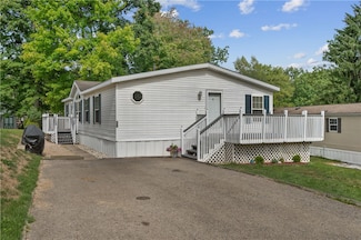 55 Ash Ct, Cranberry Township, PA 16066