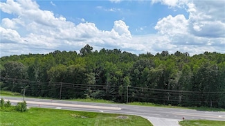 1001 W Us Highway 64, Lexington, NC 27295