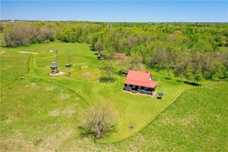 4175 Colorado Rd, Pomona, KS 66076