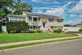 101 Riverdale Ave, Neptune, NJ 07753