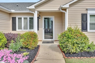 15 Sunbriar Dr, Greenville, SC 29615
