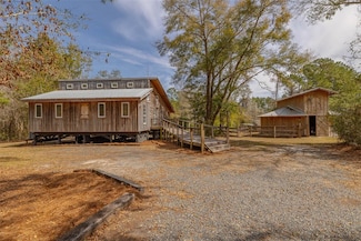 68 Holly Hill Dr, Waynesville, GA 31566