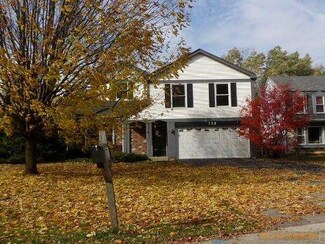 702 Juneway Ave, Deerfield, IL 60015