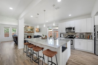 534 Continental Dr, Lewisville, TX 75067