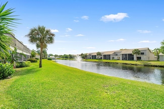 5285 Monterey Cir, Delray Beach, FL 33484