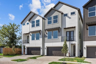 1711 Bardwell St, Houston, TX 77009