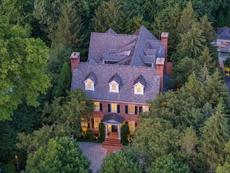 354 South Ave, New Canaan, CT 06840