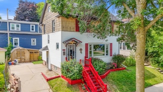 229 E Norwich St, Milwaukee, WI 53207