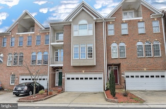 107 Washington Square Ct, Occoquan, VA 22125