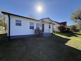 307 E Cumberland St, Albany, KY 42602