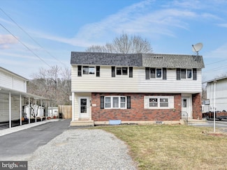 201 E Bacon St, Pottsville, PA 17901
