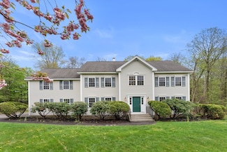 35 Fort Pond Hill Rd, Littleton, MA 01460