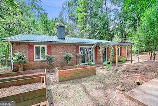 1134 Country Club Rd, Newnan, GA 30263