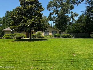 1001 Westbury Square, Jackson, MS 39212