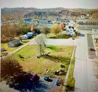 348 Glenn Ave, West Liberty, KY 41472