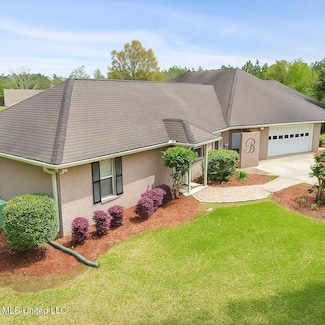 14300 Hatten Ln, Gulfport, MS 39503
