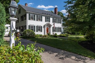 77 Concord St, Nashua, NH 03064