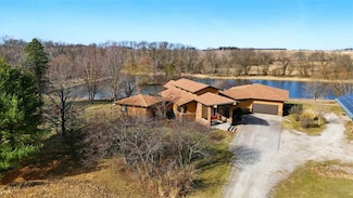 1330 100th St, West Liberty, IA 52776