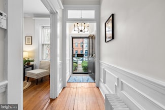 832 Hollins St, Baltimore, MD 21201