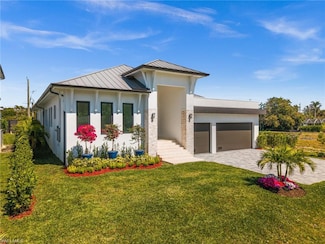 1045 Morningside Dr, Naples, FL 34103