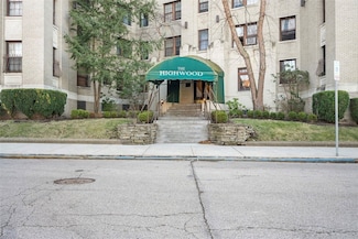 372 S Highland Ave Unit 606, Pittsburgh, PA 15206
