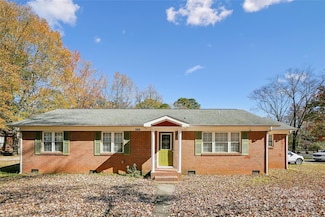 7459 Elwood Dr, Charlotte, NC 28227