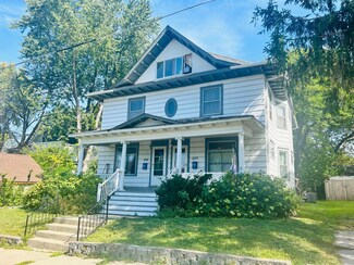 498 Winslow Ave, Saint Paul, MN 55107