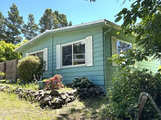6330 Rhododendron Ave, Lincoln Beach, OR 97388