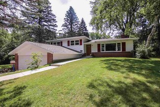 5717 Hempstead Rd, Madison, WI 53711