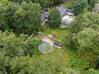 94 W County Line Rd, Barrington, IL 60010