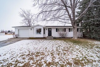 207 W Oak St, Shelley, ID 83274